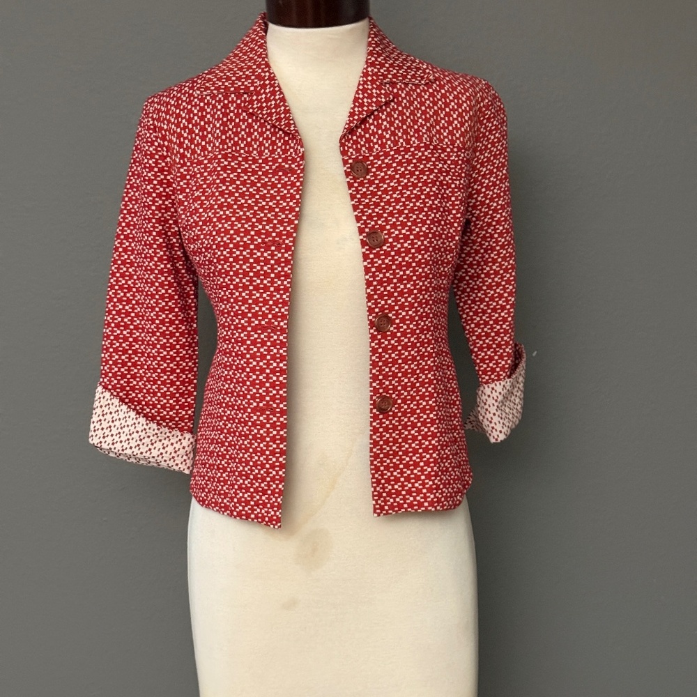 Shin Choi Red White Jacket 3/4 Sleeve 4 Button Clousre Lined Sz 2
